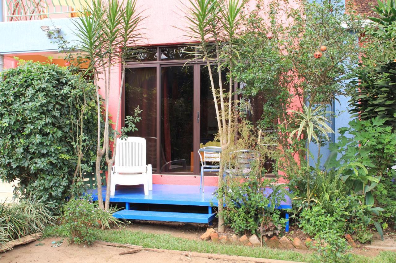 Umusambi B&B Kigali Exterior foto